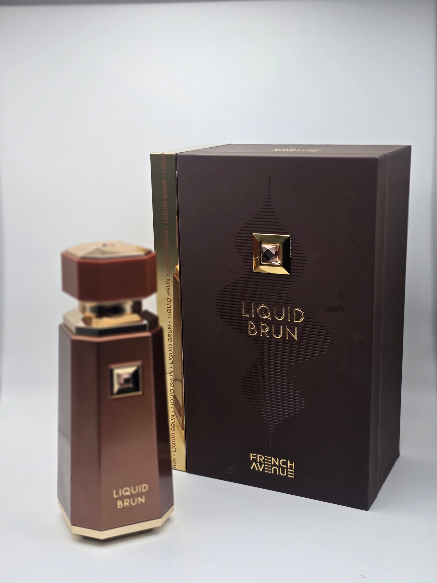 Liquid Brun Decant
